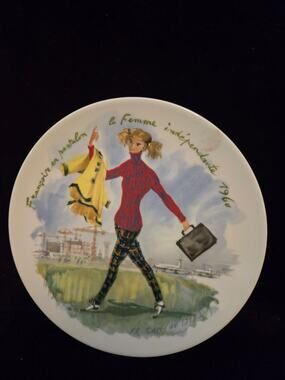 1979 D'Arceau Limoges Francoise en Pantalon 1960 Plate Box & Certificate